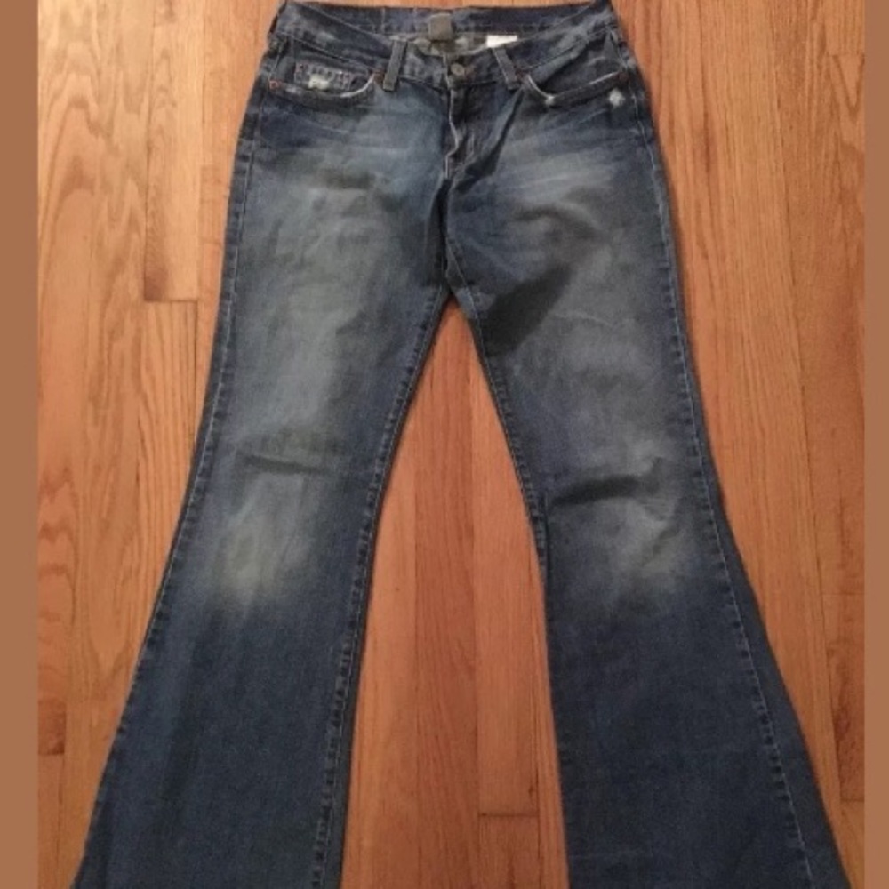 LUCKY BRAND Flare JEANS
SIZE 4/27